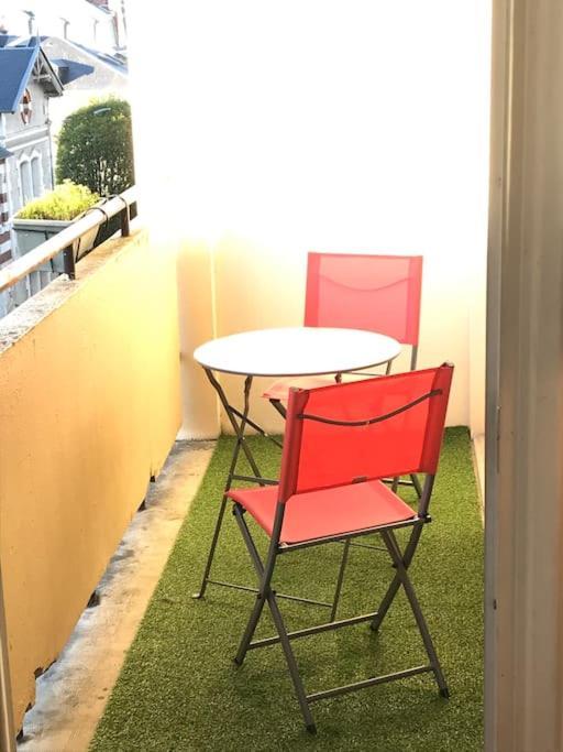 Le Voltaire -2 Chambres- 70M2- Hypercentre-Parking-Wifi Fibre- Nouvelle Literie Tarbes Zewnętrze zdjęcie